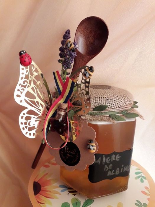 Miere de albine poliflora naturală din stupina proprie