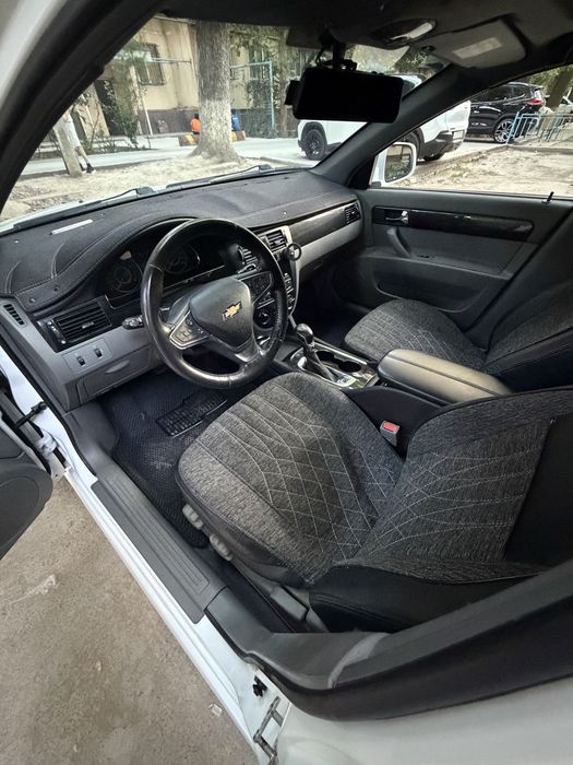 Jentra 2022 rangi oq prabegi 59500 km xolati yaxshi kraskasi br