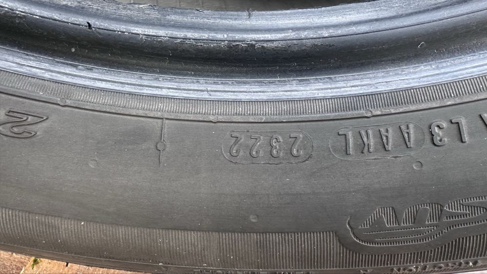 Шины летние б/у размер 235/55/19