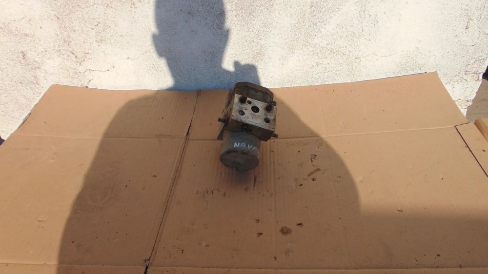 Pompa abs Nissan Navara D22 motor 2.5 cod 476603S410