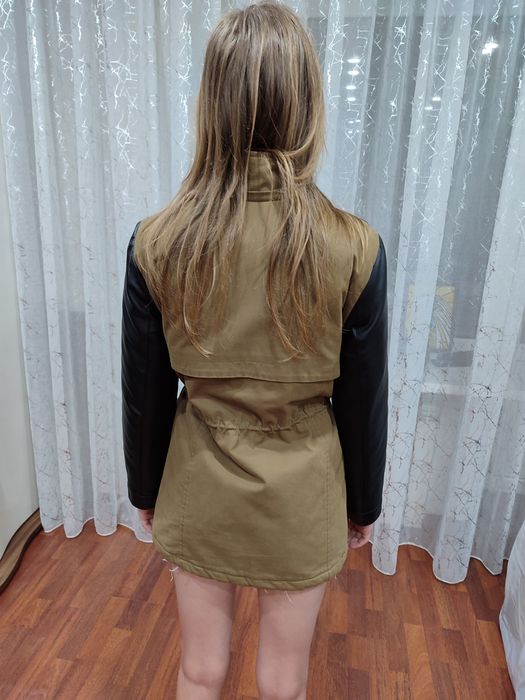 Куртки весна - осень на девочку