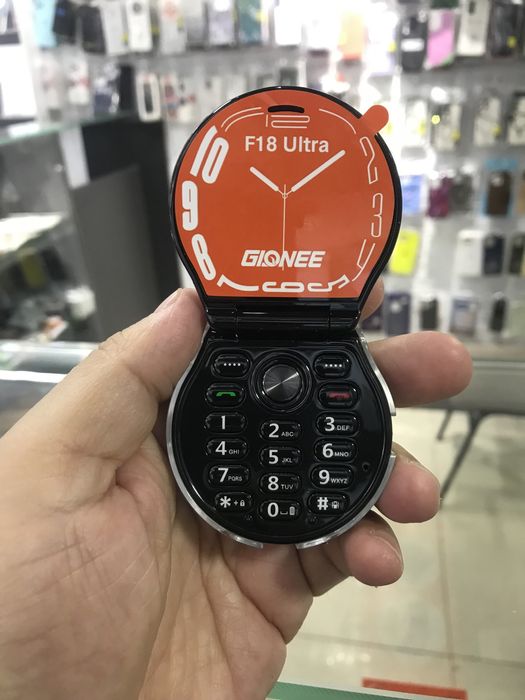 F18 Ultra yengi  2 ta simkartali