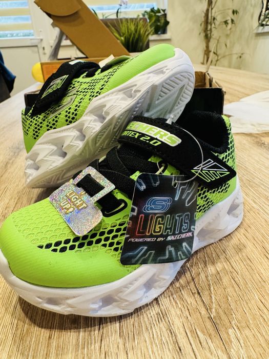 Маратонки Skechers lights
