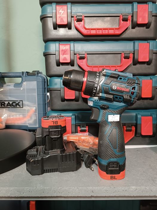 Маленький но мощный Шуруповерт