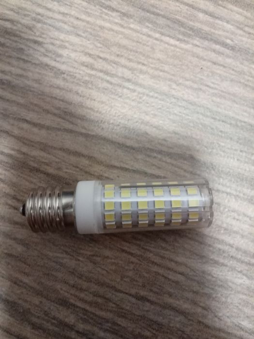 Крушка E17 за хладилник