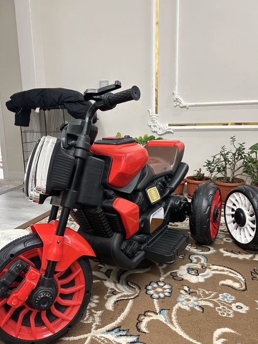 Детский мотомобиль