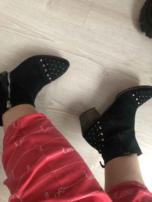 Botine piele întoarsă