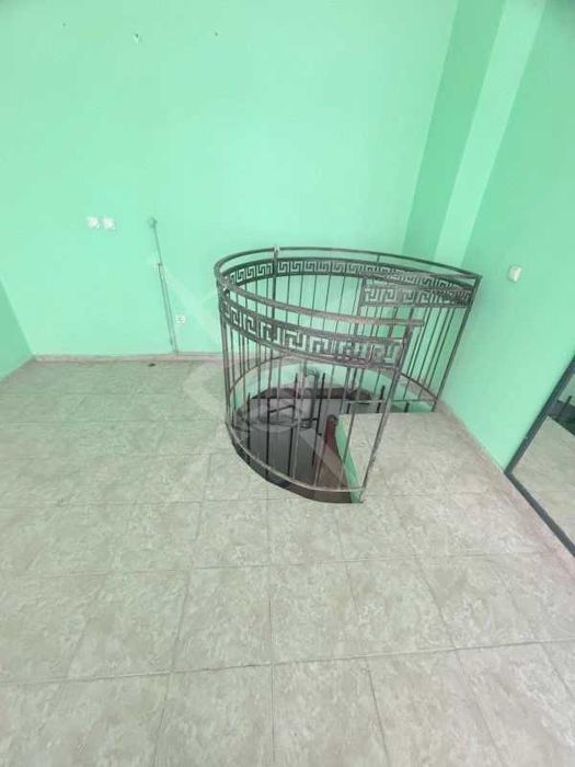 Продава се Магазин в Бургас, Възраждане - 40 кв.м за 863 €/кв.м - Снимка #3