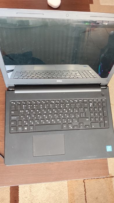 Лаптоп DELL inspiron на части