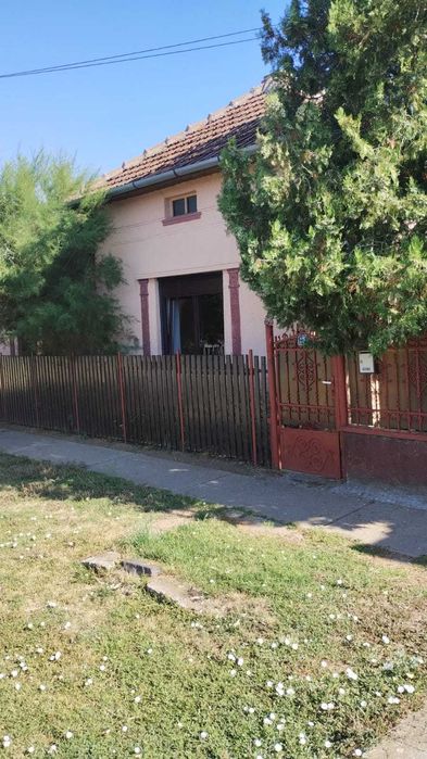 Casa de vanzare - Petresti (Satu Mare)