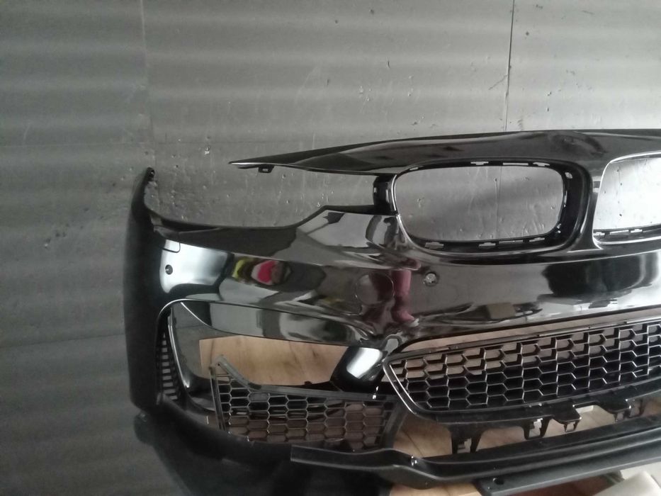 Bara fata BMW F30/F31 Senzori Negru,Alb,Rosu,Gri,Albastru Vopsita