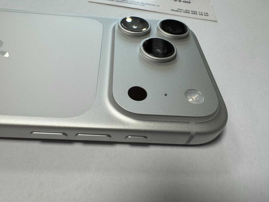 Iphone 17 pro 256GB 4 години гаранция!!!