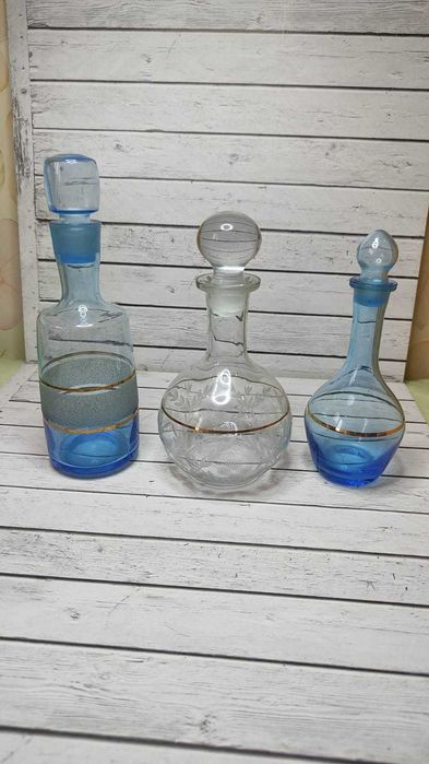 Графины, разная посуда