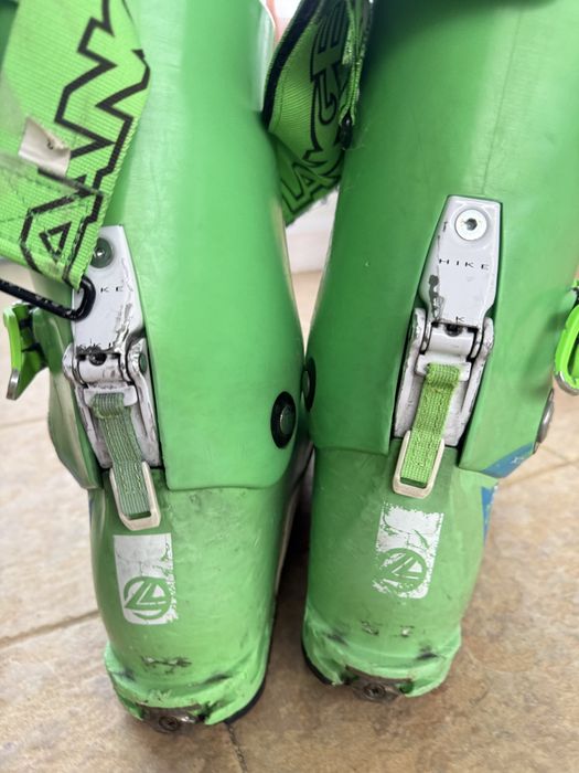 Ски + ски обувки + щеки