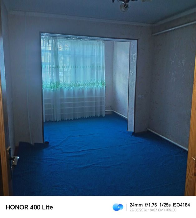 Срочно продаëтся 3 ком квартира на 1-этаже в микрорайоне