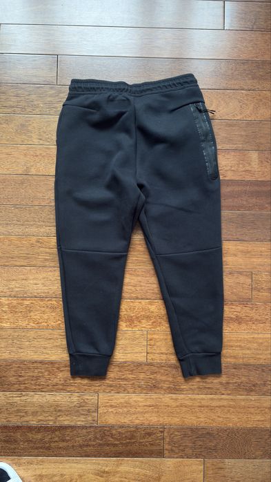 Nike tech fleece черно долнище