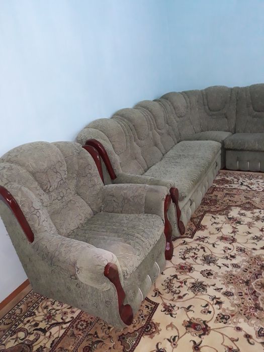 Угалок мебель сотилади срочна.