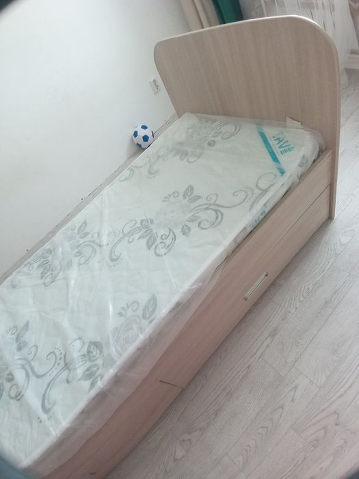 Кровать новая ...