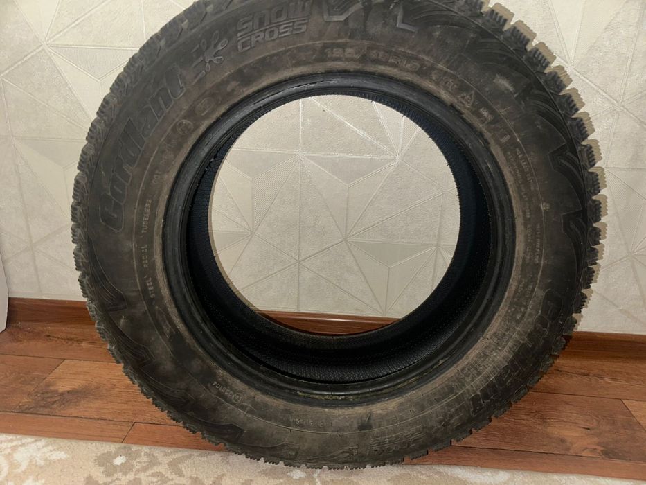 Продам шины 195/65/Р15