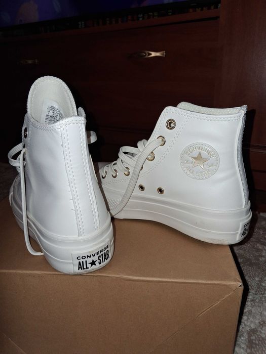 Дамски кецове Converse