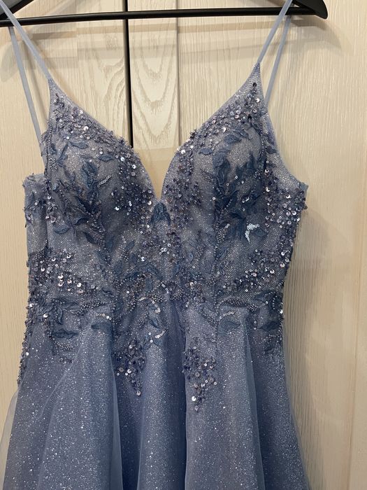 Бална рокля чисто нова