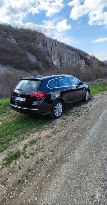Opel Astra J ТОП