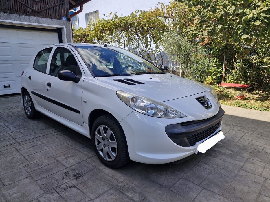 Vânzare Peugeot 206+ (2010) – Doar 46.000 km reali – Aer Condiționat – Preț: 3.500 €