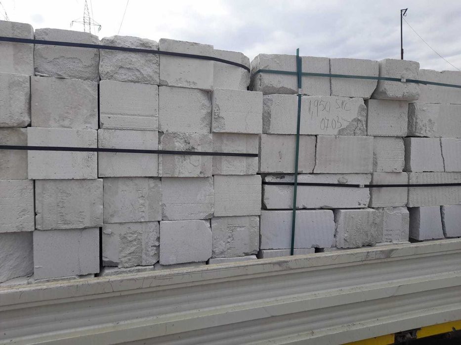 BCA declasat la preturi top