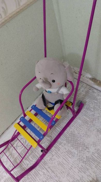 Продам санки срочно