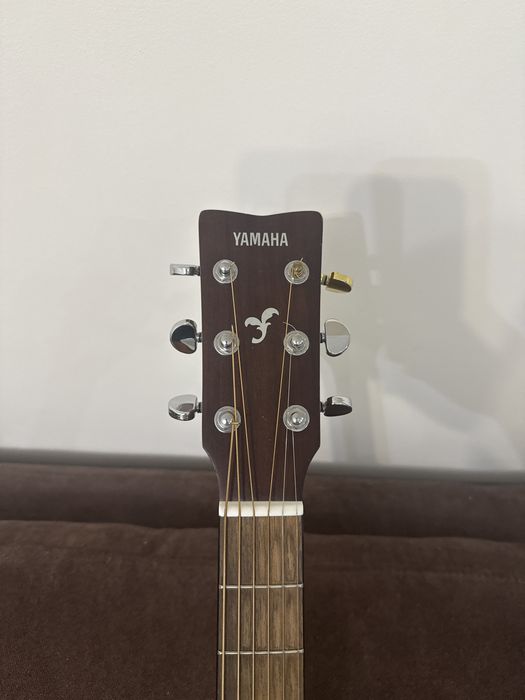 Гитара YAMAHA в