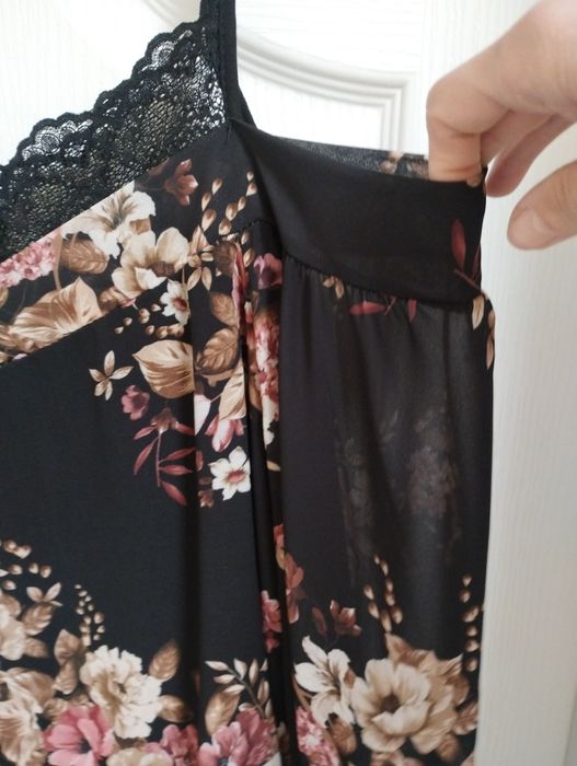 Елегантна блуза с презрамки и паднал ръкав