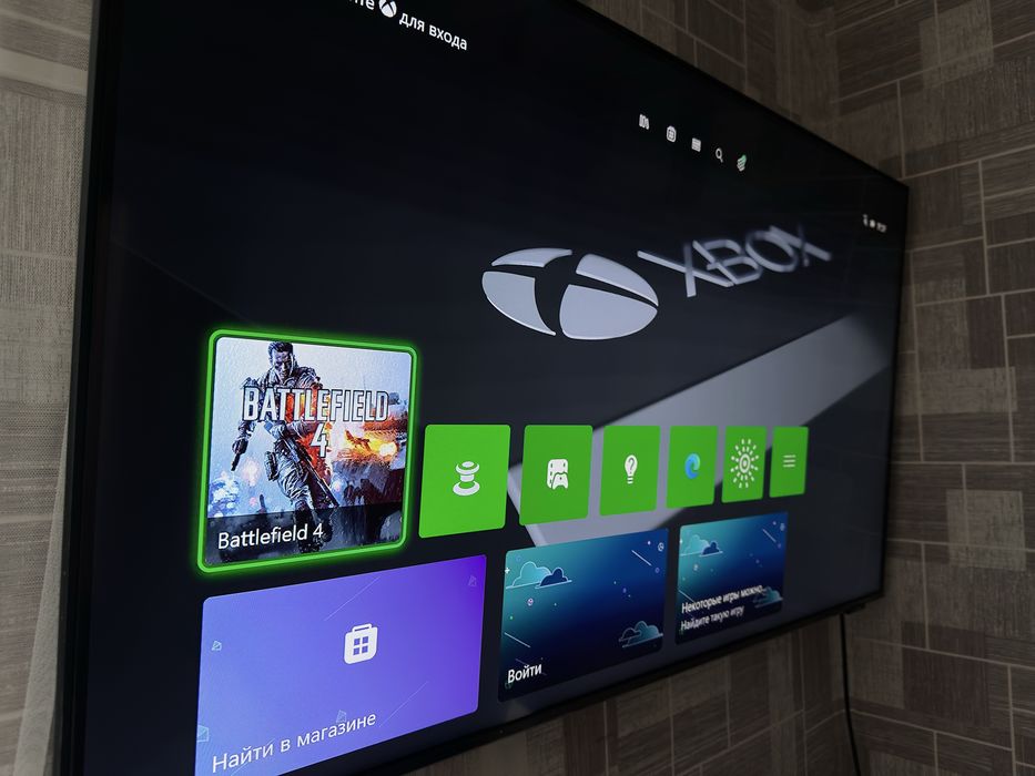 Продам XBOX ONE 500GB + диск с игрой Battlefield 4