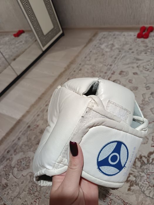 Продам Шлем для каратэ