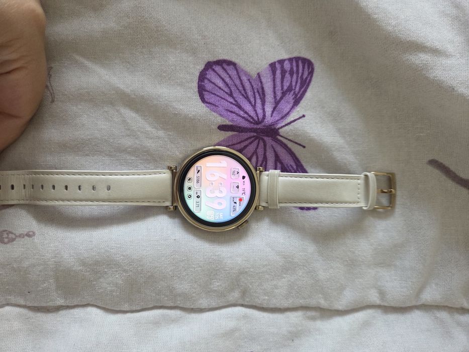 С гаранция Huawei watch gt 4, нов смарт часовник