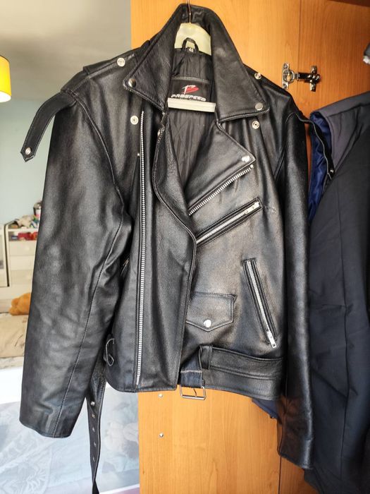 Черно Кожено Яке