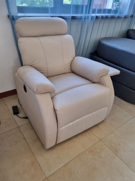 Реклайнеры для салона