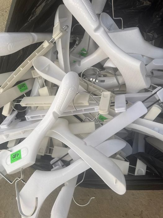 Veshilkalar sotiladi magazin uchun magazin yopilganiga sotilopti