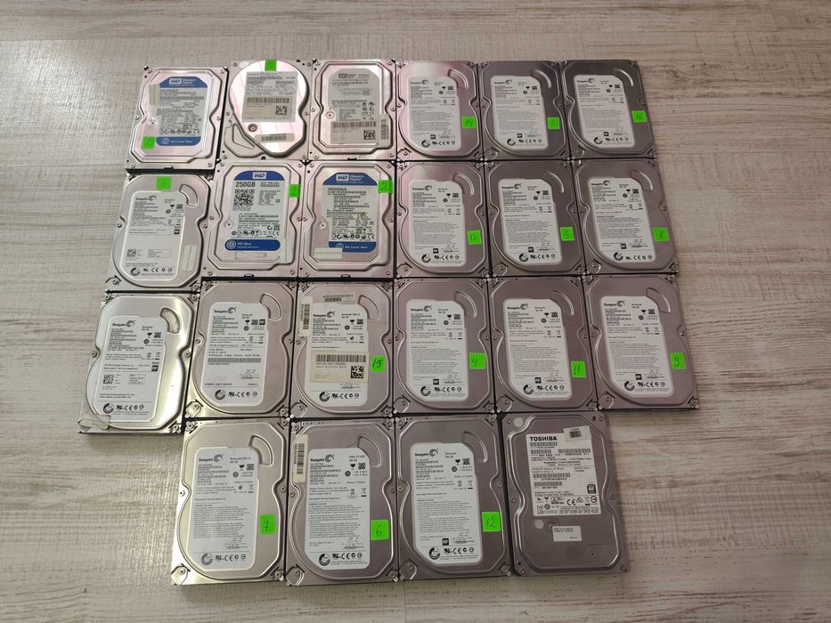 Продавам 22 хард диска за компютър 250,320,500Gb