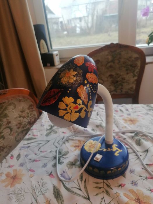 Veioza pictata manual