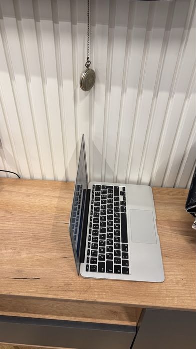 Apple MacBook Air