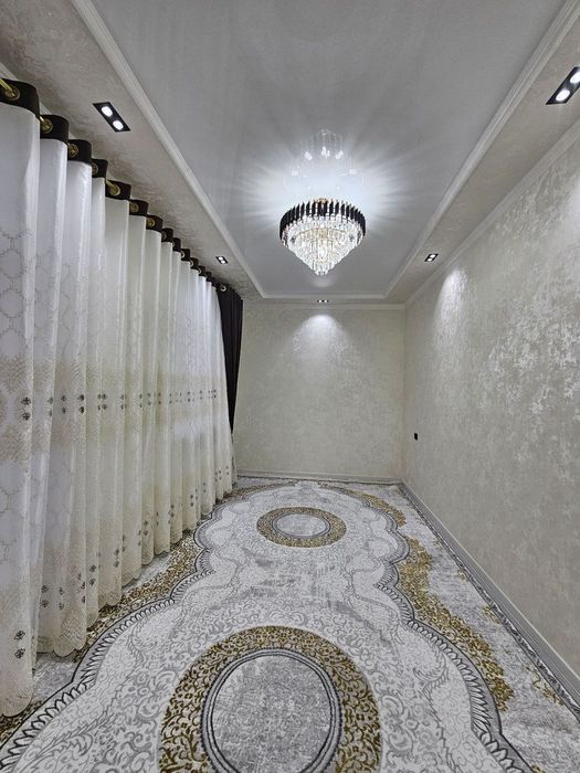 Продаю 2 комнатную квартиру в городе Бухаре