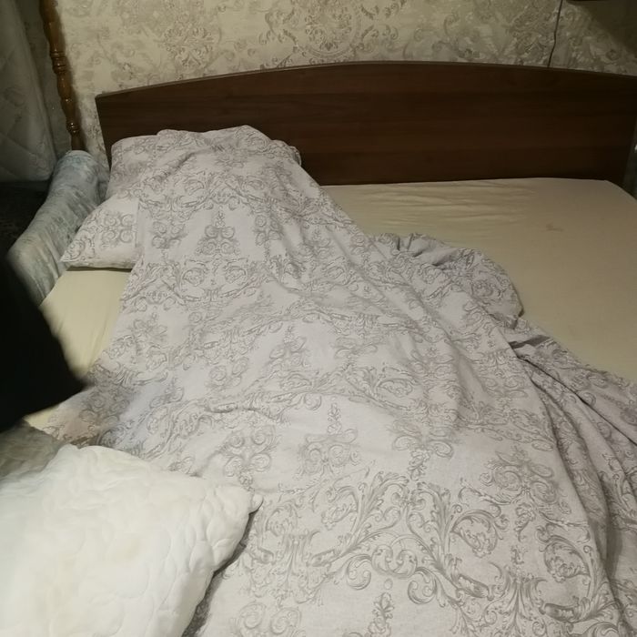 Кровать двуспальная