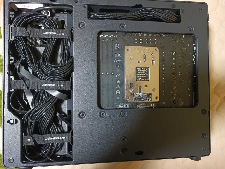 Unitate PC cu ryzen 7900 | 2TB | jonsbo z20 | SFF | nou