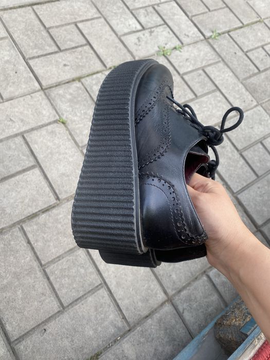 Продам лоферы на массивной подошве