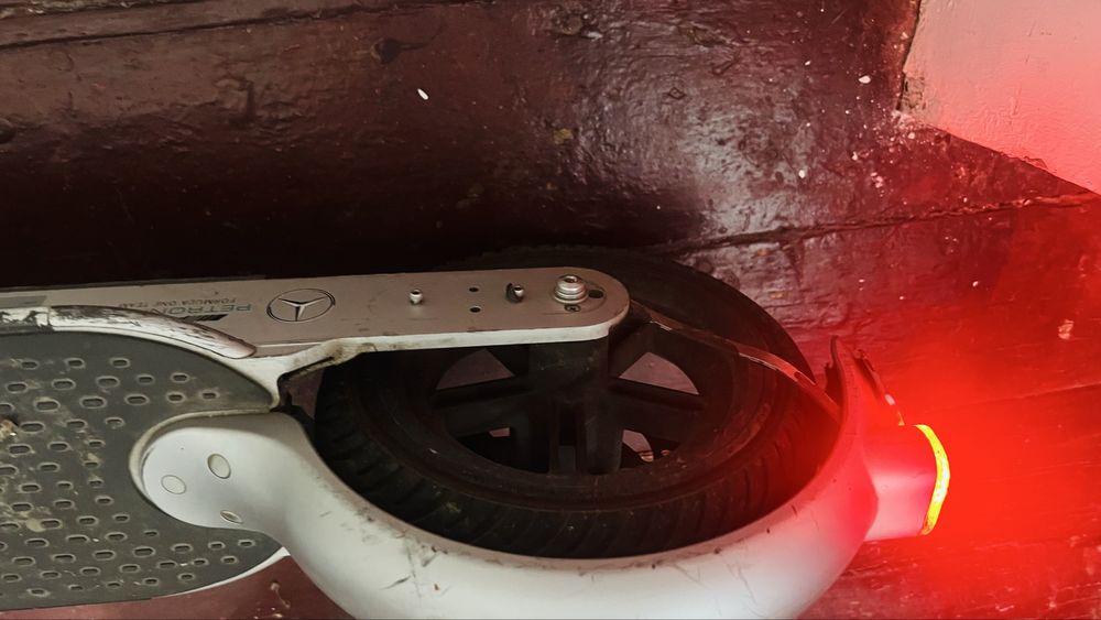 trotineta electrica Xiaomi Pro 2 Mercedes Amg