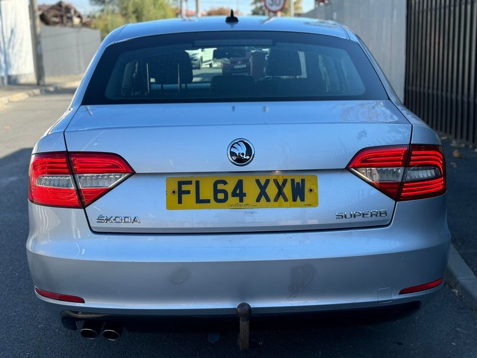 Dezmembrez skoda superb 2 facelift