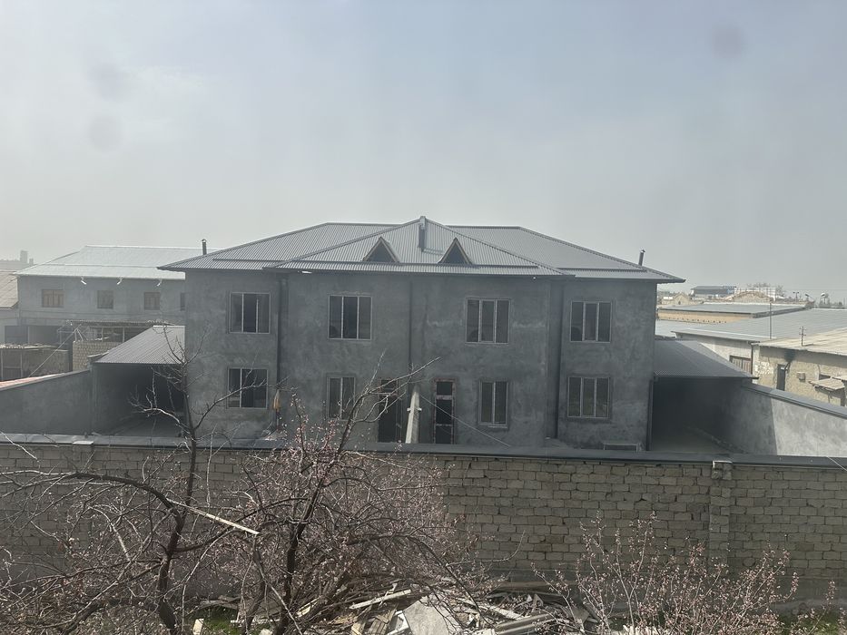 Жомбой уй ховли сотилади 2 каватли