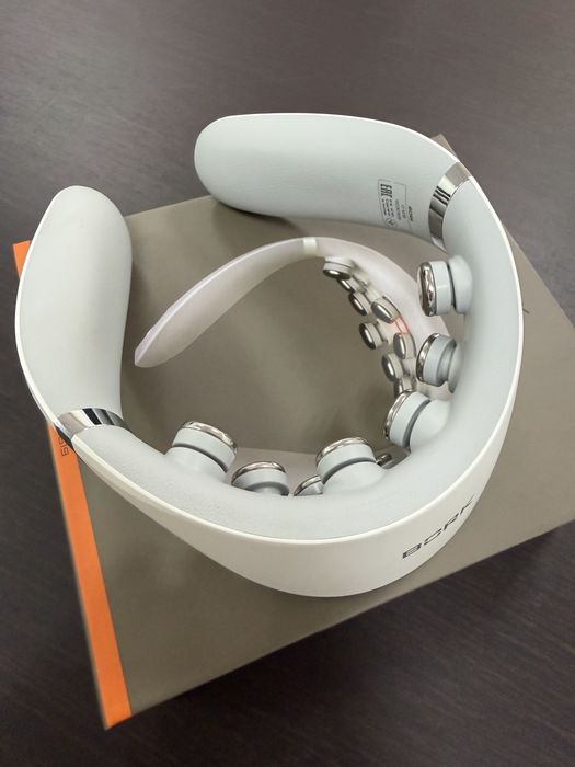 Продам массажер для шеи Bork