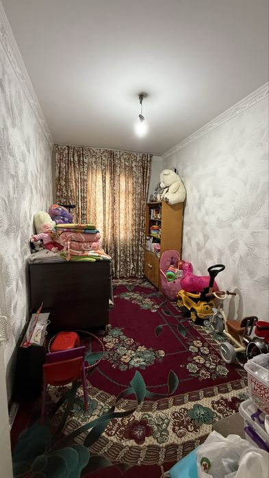 Срочно продается 4 комнатная кв в асалобод-1