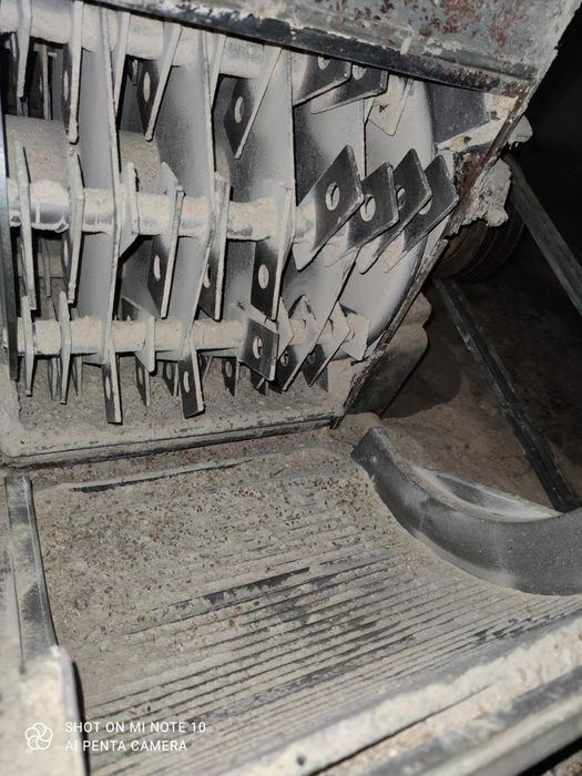 Дробилка сотилади